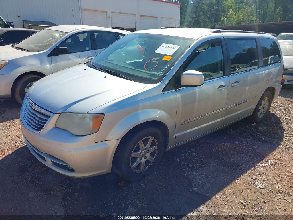 2011 Chrysler Town & Country Touring photo 2