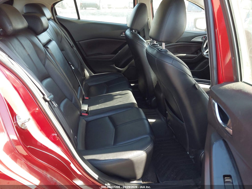 2017 Mazda MAZDA3 Touring photo 8