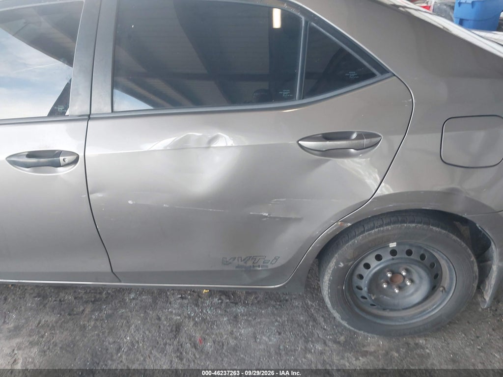 2019 Toyota Corolla LE photo 6