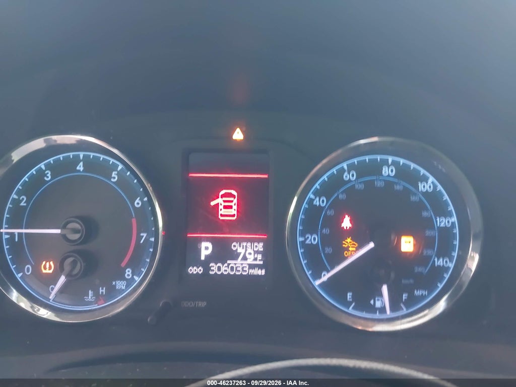 2019 Toyota Corolla LE photo 7