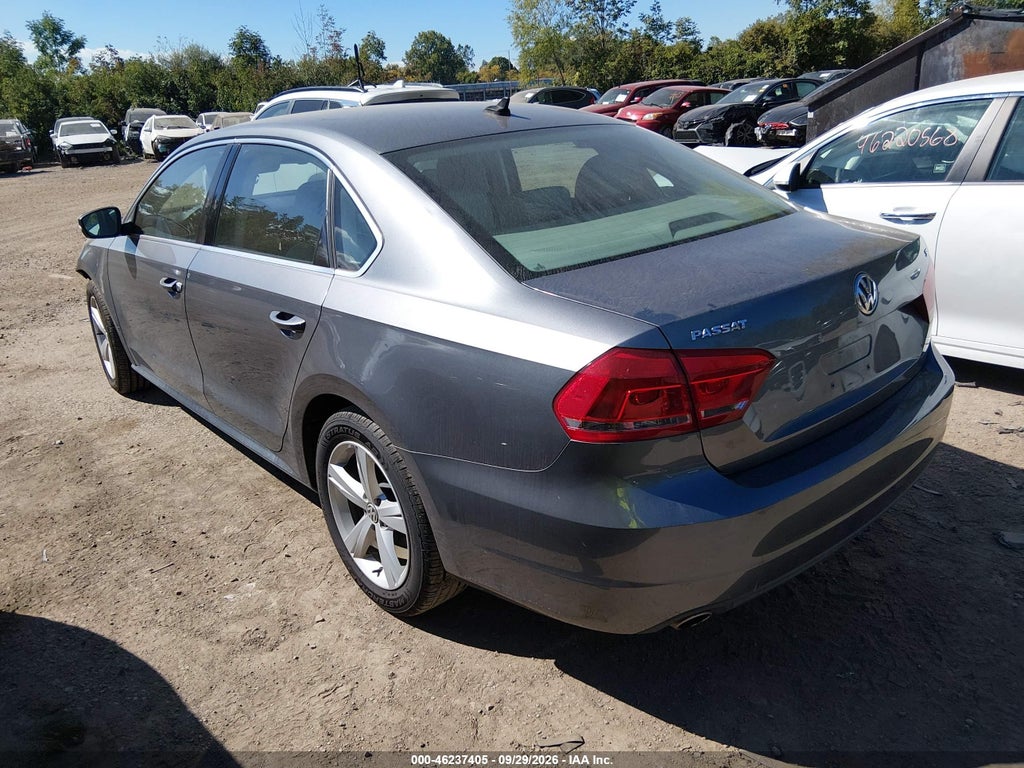 2013 Volkswagen Passat 2.5L SE photo 3
