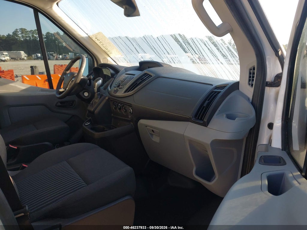 2018 Ford Transit-250 photo 5