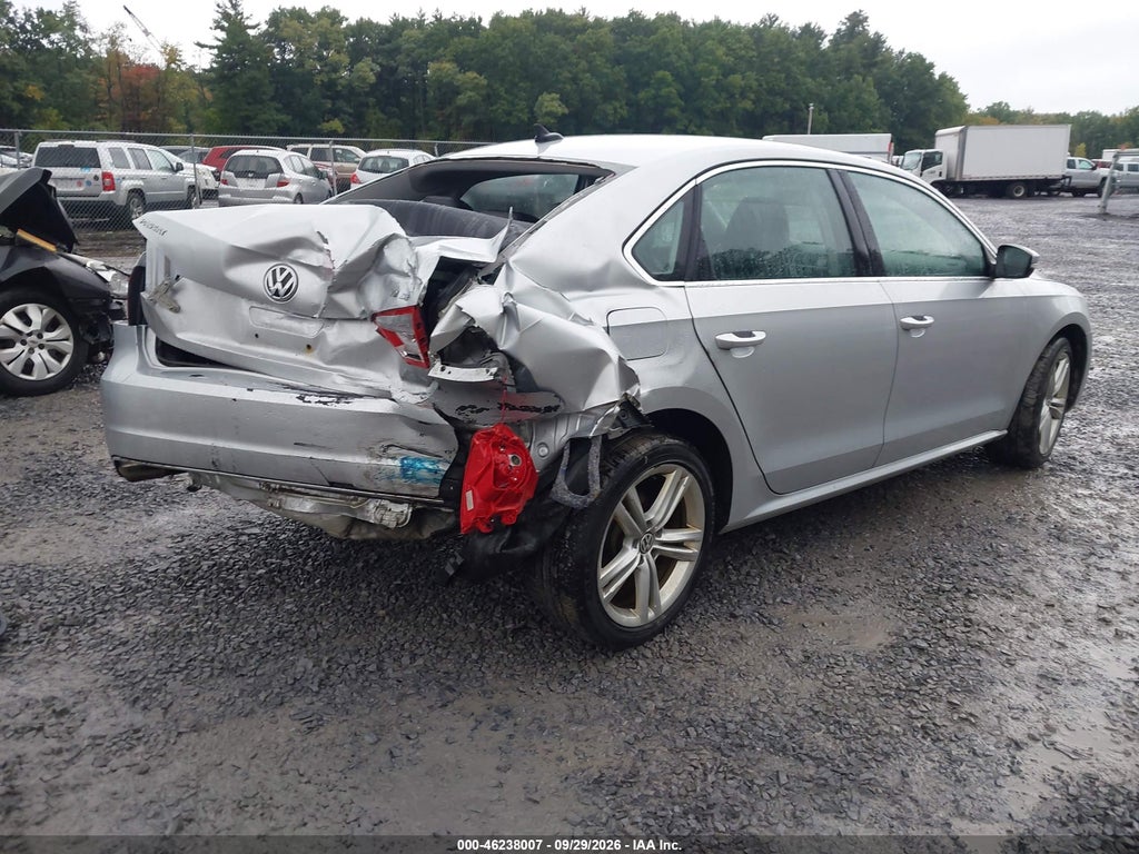 2014 Volkswagen Passat 2.0L TDI SE photo 4