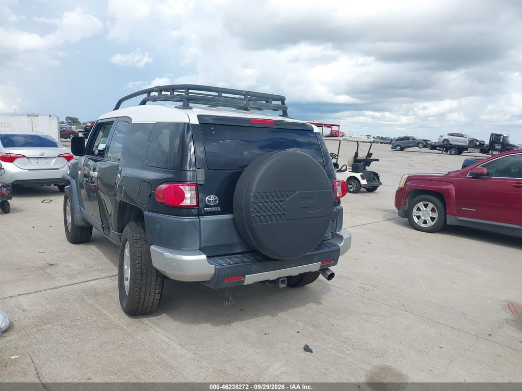 2007 Toyota FJ Cruiser photo 3