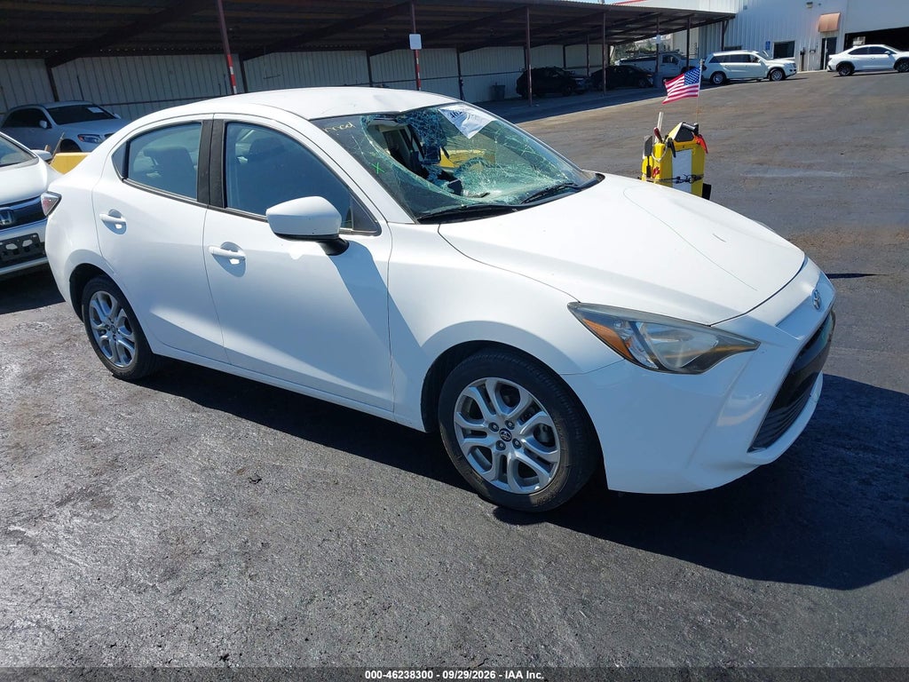 2018 Toyota Yaris IA photo 1
