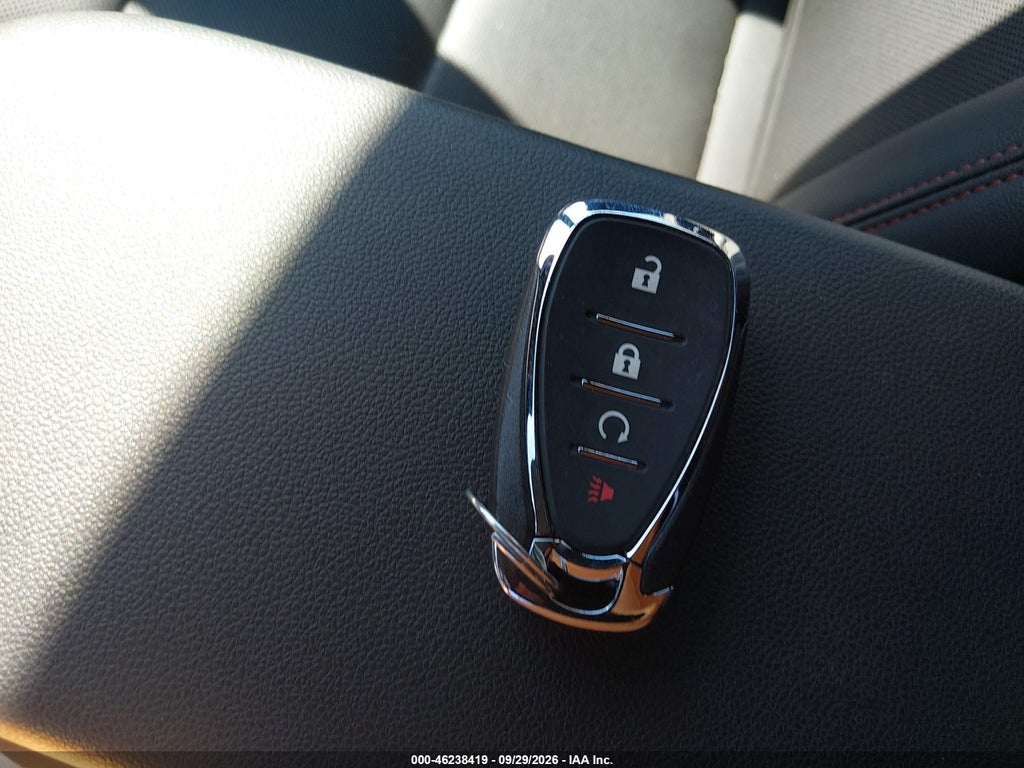 2025 Chevrolet Trax FWD 2RS photo 11