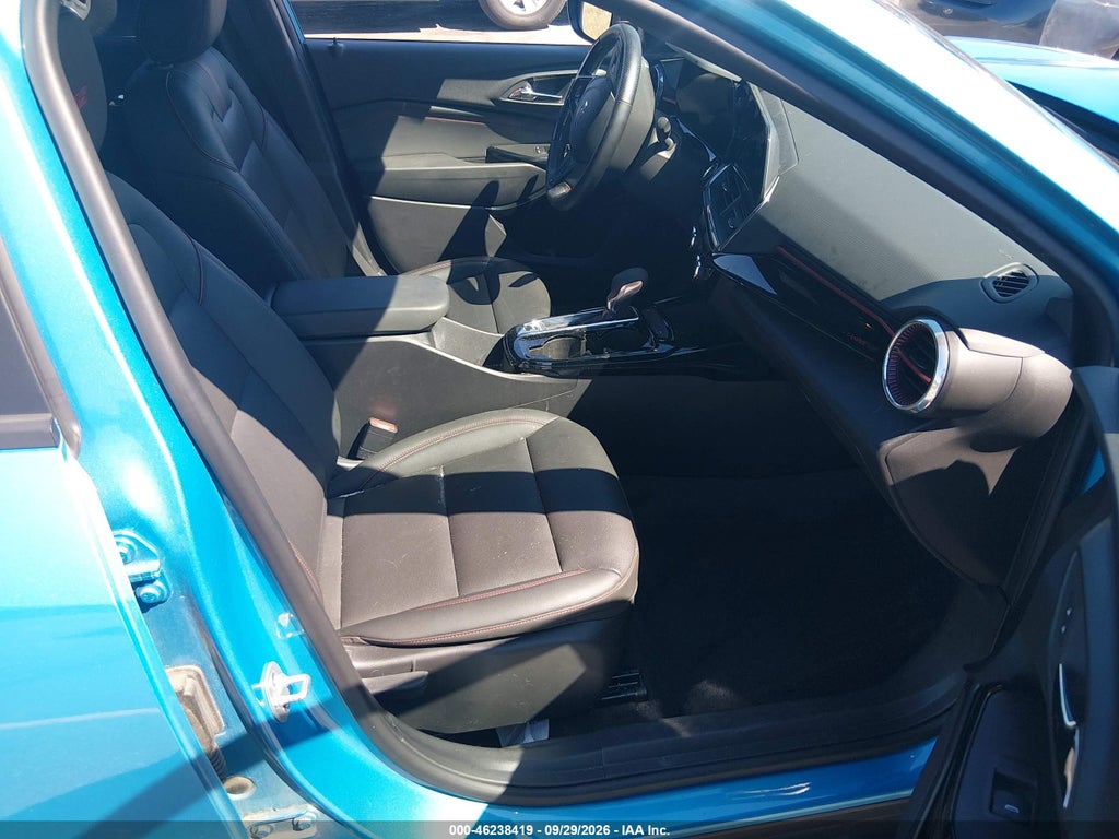 2025 Chevrolet Trax FWD 2RS photo 5