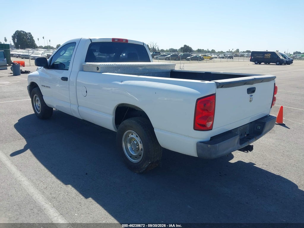 2007 Dodge RAM 1500 ST photo 3