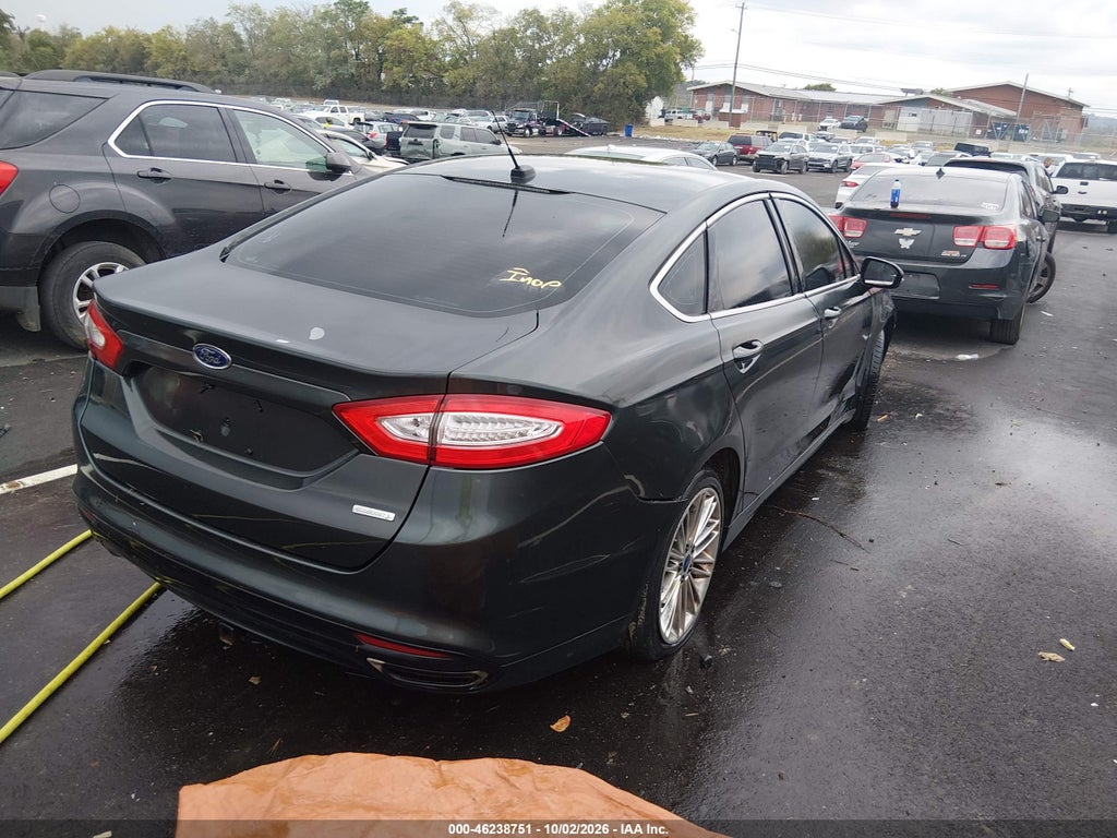 2015 Ford Fusion SE photo 4