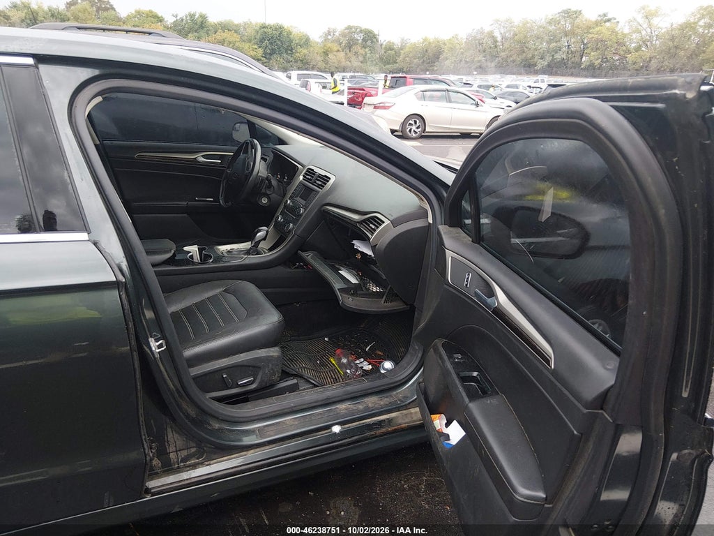 2015 Ford Fusion SE photo 5