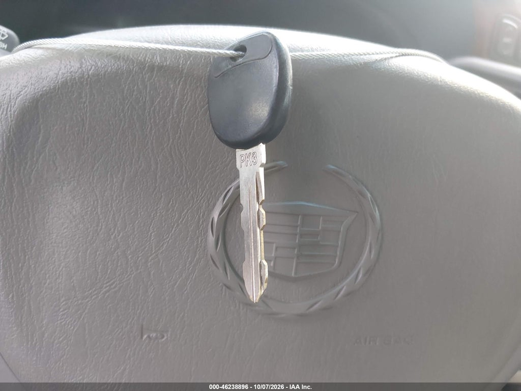 2003 Cadillac Deville Standard photo 11
