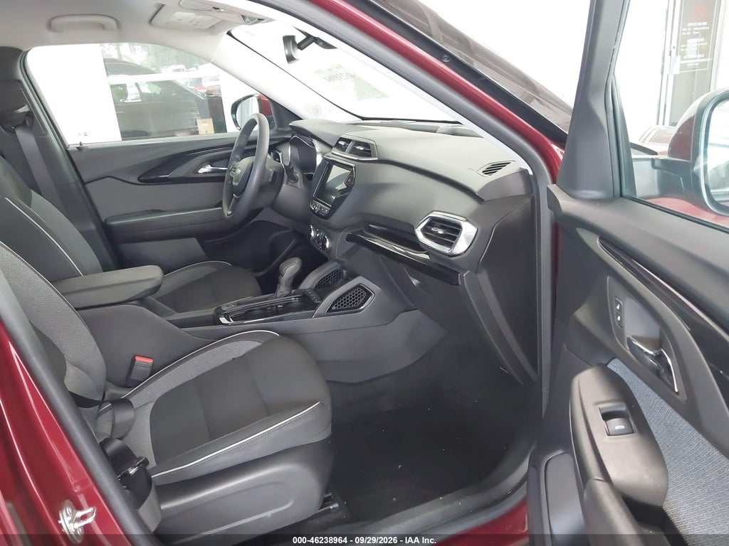 2023 Chevrolet Trailblazer FWD LT photo 5