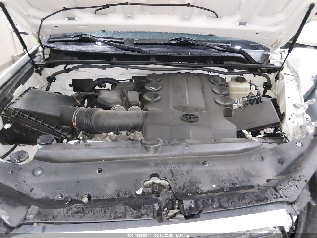 2011 Toyota 4RUNNER SR5 V6 photo 10