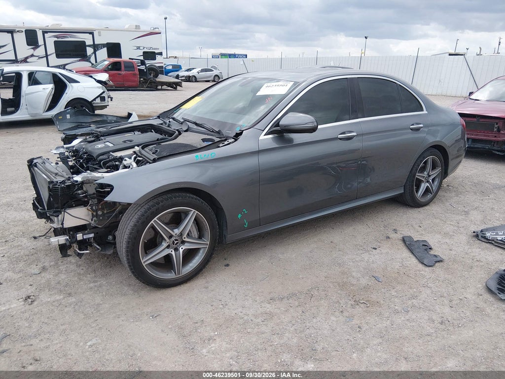 2018 Mercedes-Benz E 300 photo 2