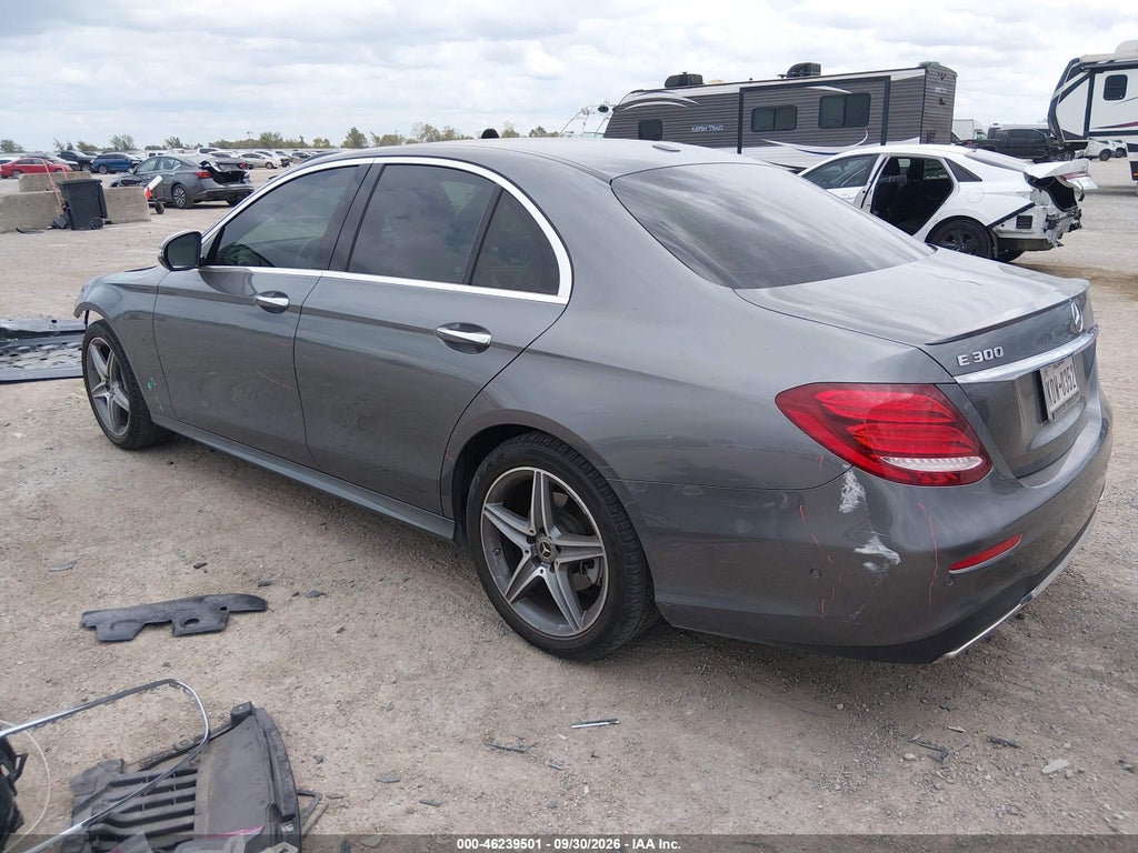 2018 Mercedes-Benz E 300 photo 3