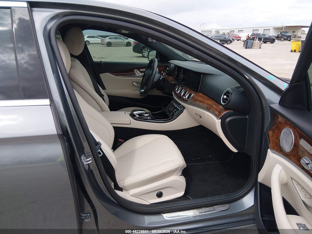 2018 Mercedes-Benz E 300 photo 5