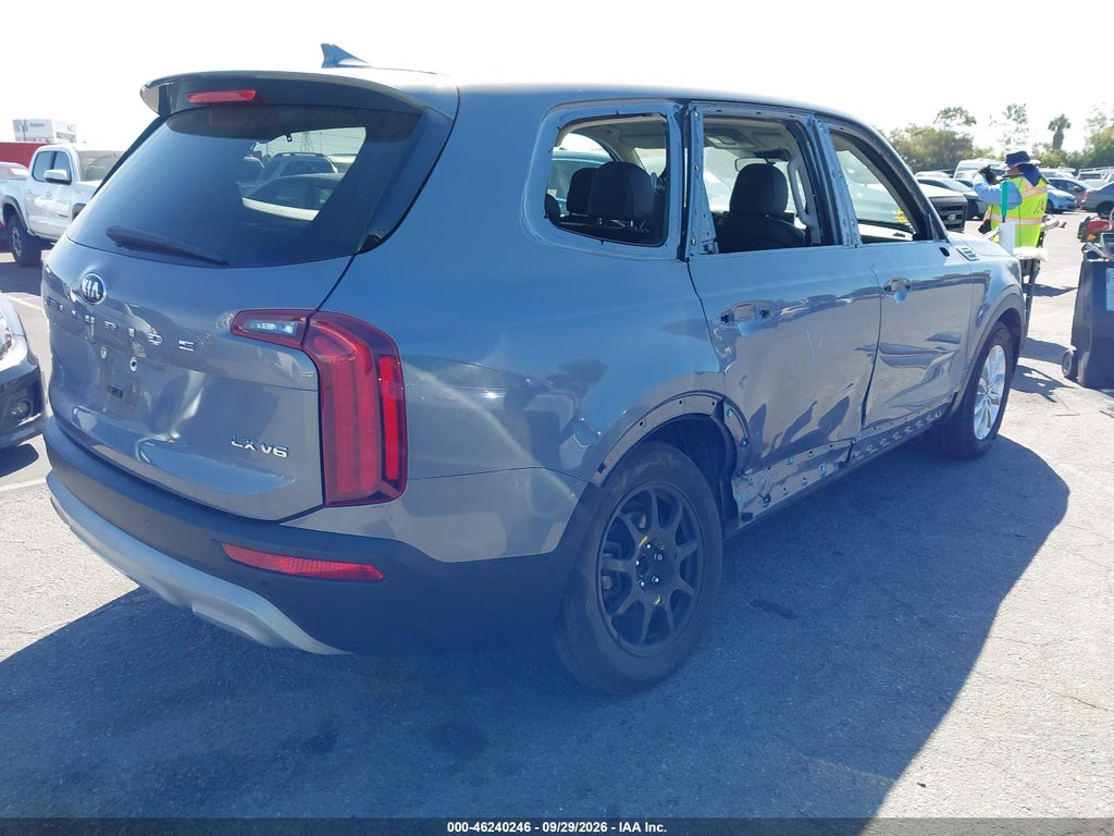 2020 Kia Telluride LX photo 4