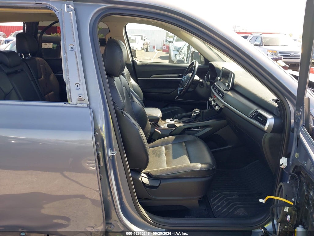 2020 Kia Telluride LX photo 5