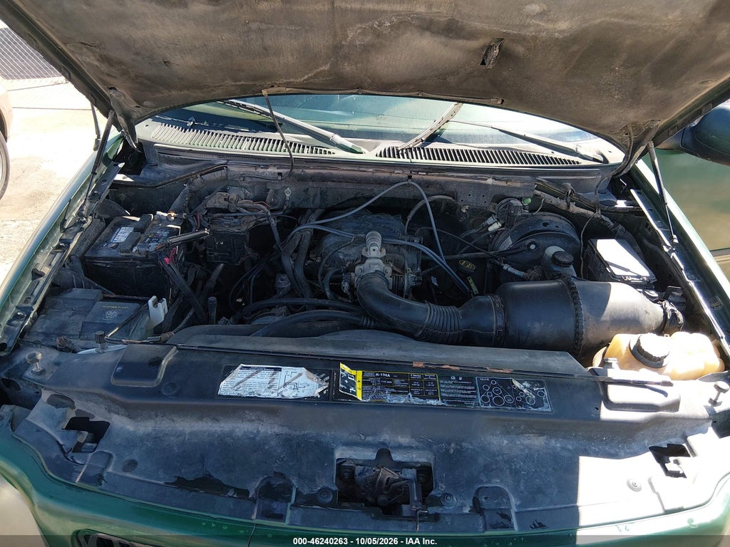 2002 Ford F-150 XL/XLT photo 10