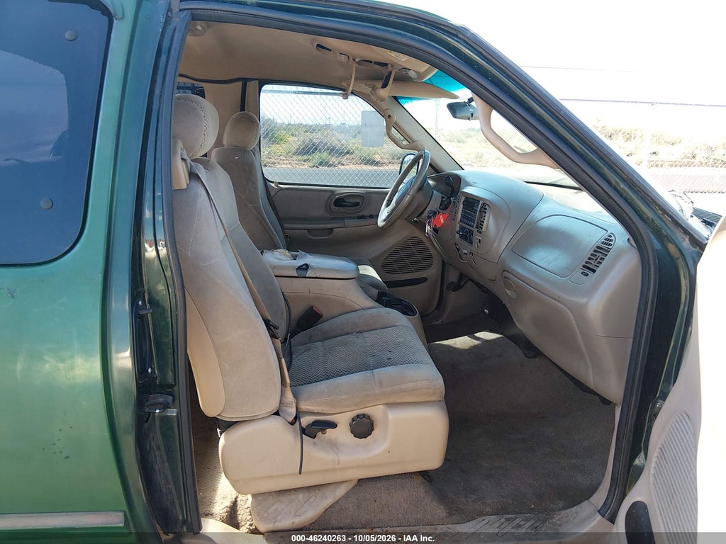 2002 Ford F-150 XL/XLT photo 5