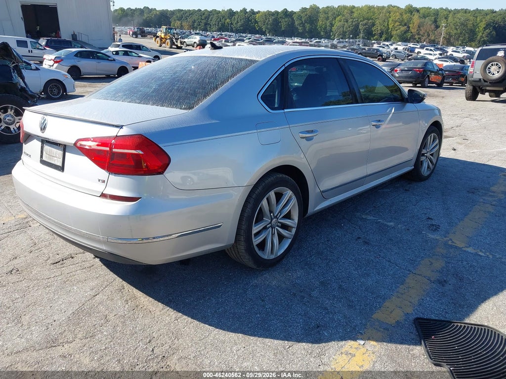 2016 Volkswagen Passat 1.8T SEL photo 4