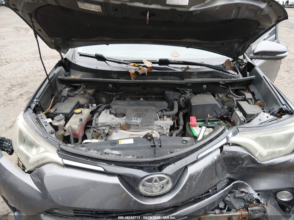 2017 Toyota RAV4 XLE photo 10