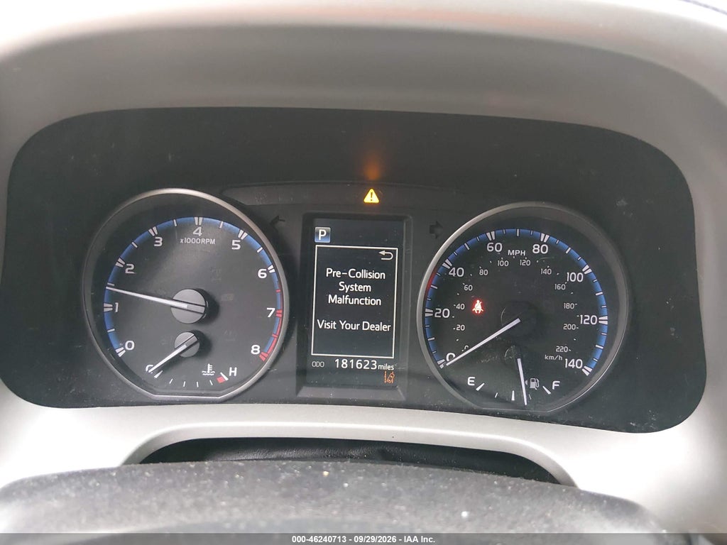 2017 Toyota RAV4 XLE photo 7