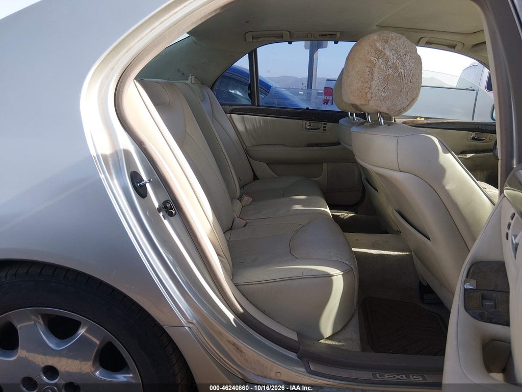 2001 Lexus LS 430 photo 8