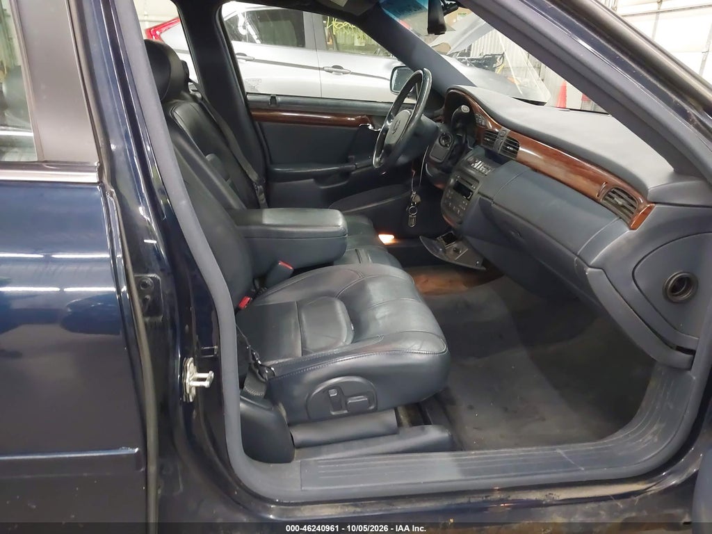2004 Cadillac Deville Standard photo 5
