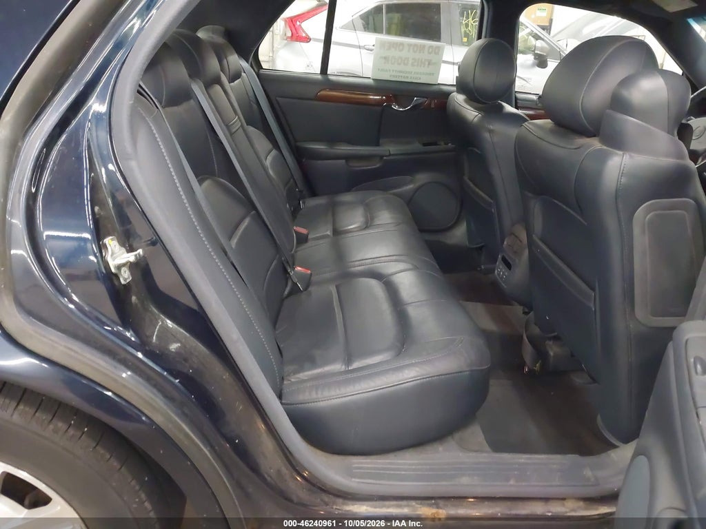 2004 Cadillac Deville Standard photo 8