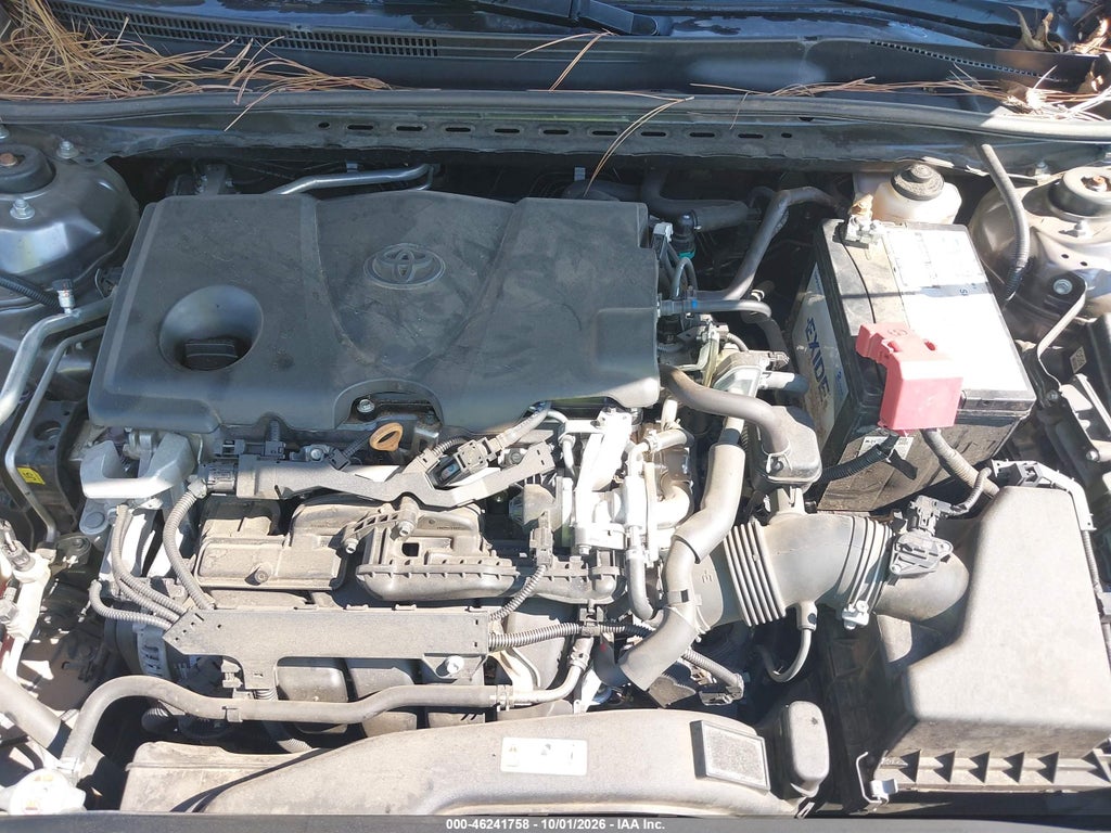 2019 Toyota Camry SE photo 10