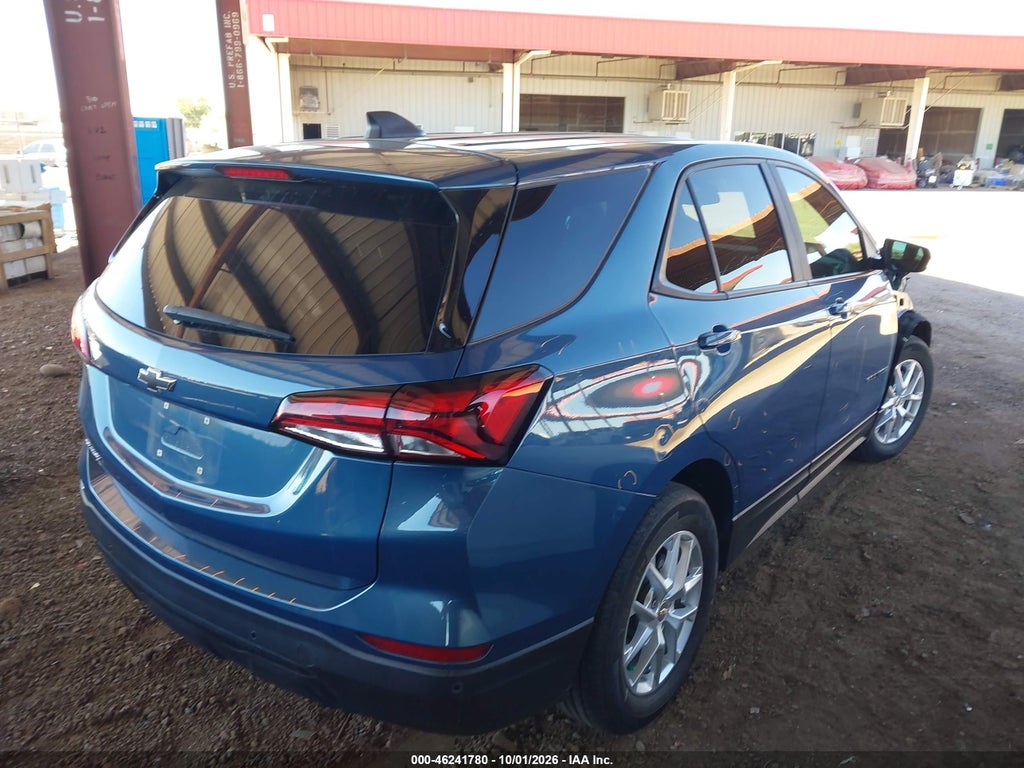 2024 Chevrolet Equinox FWD LS photo 4