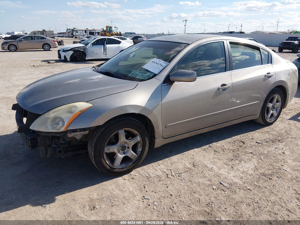 2012 Nissan Altima 2.5 S photo 2
