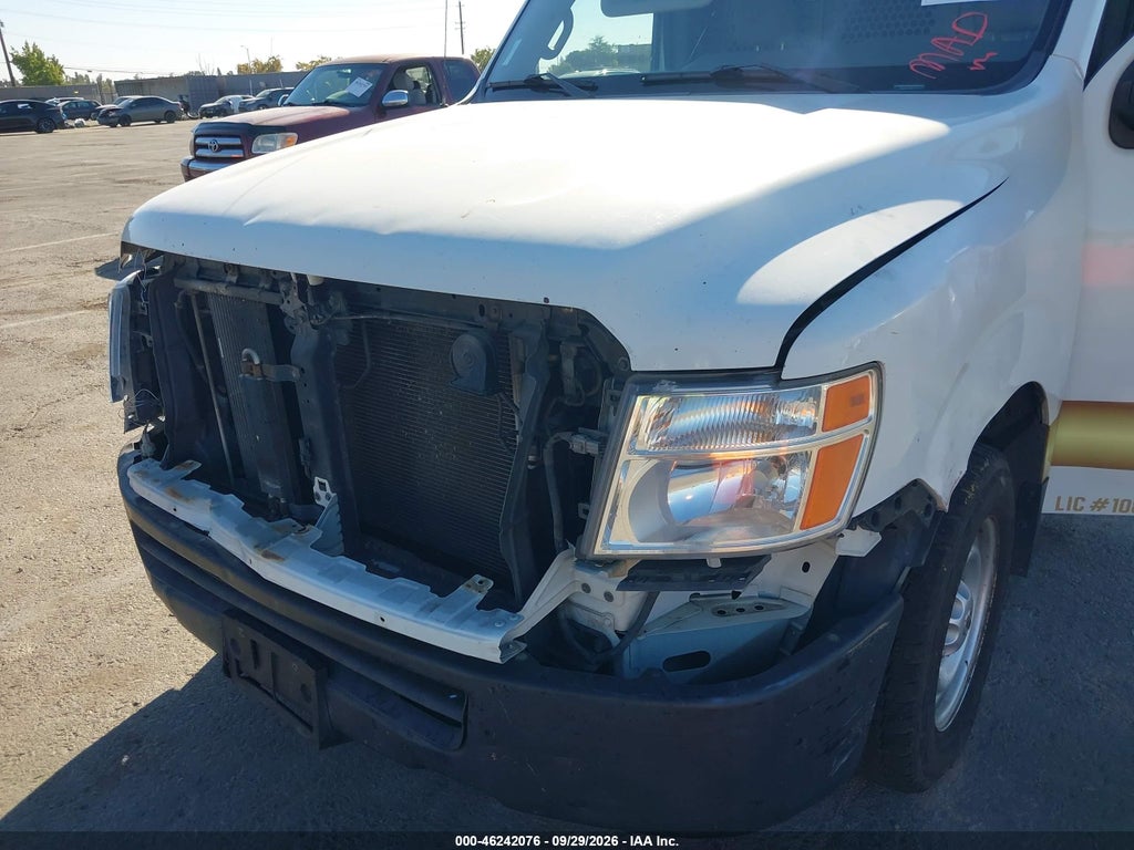 2014 Nissan NV Cargo NV2500 HD S V6 photo 6