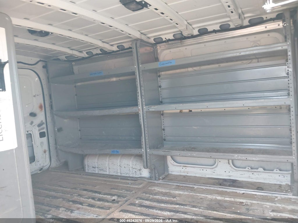 2014 Nissan NV Cargo NV2500 HD S V6 photo 8