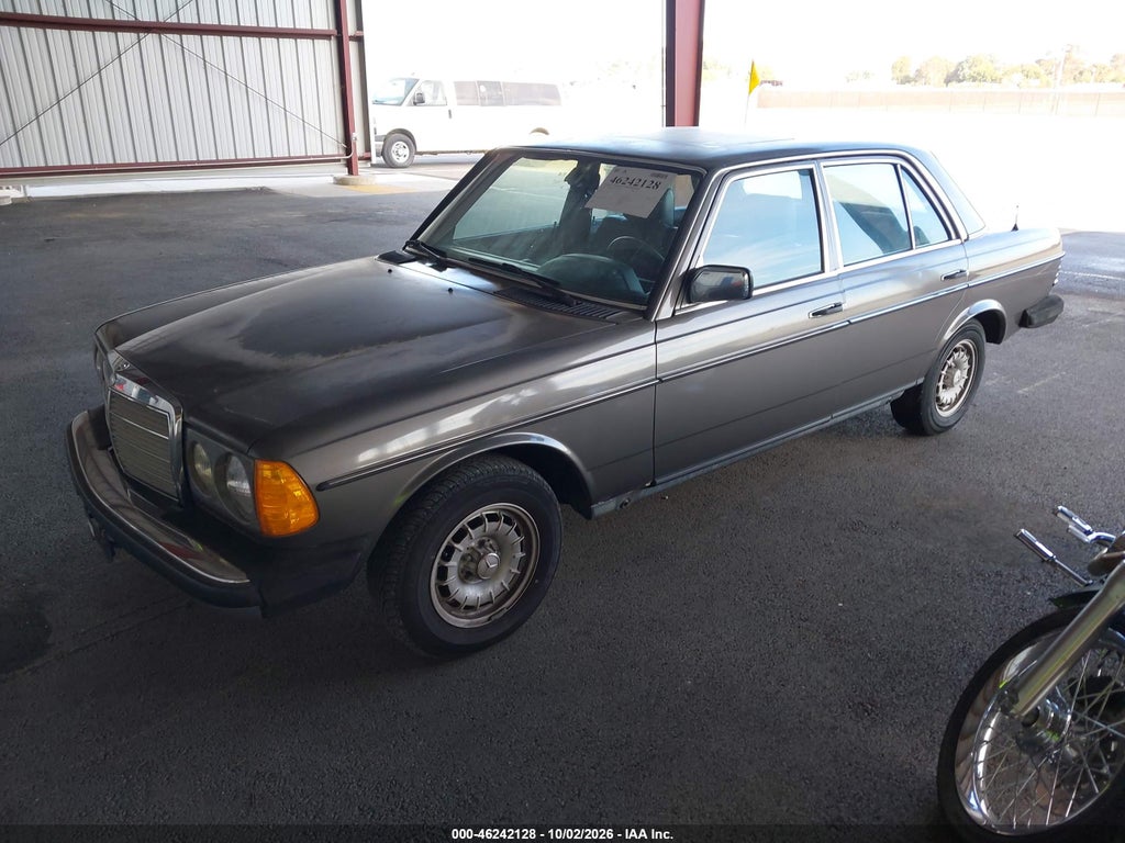 1984 Mercedes-Benz 300 DT photo 2