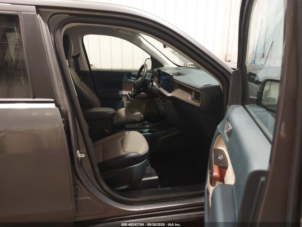 2025 Ford Maverick Lariat photo 5