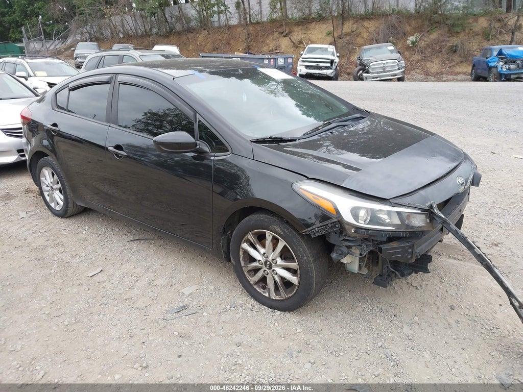 2017 Kia Forte LX photo 1