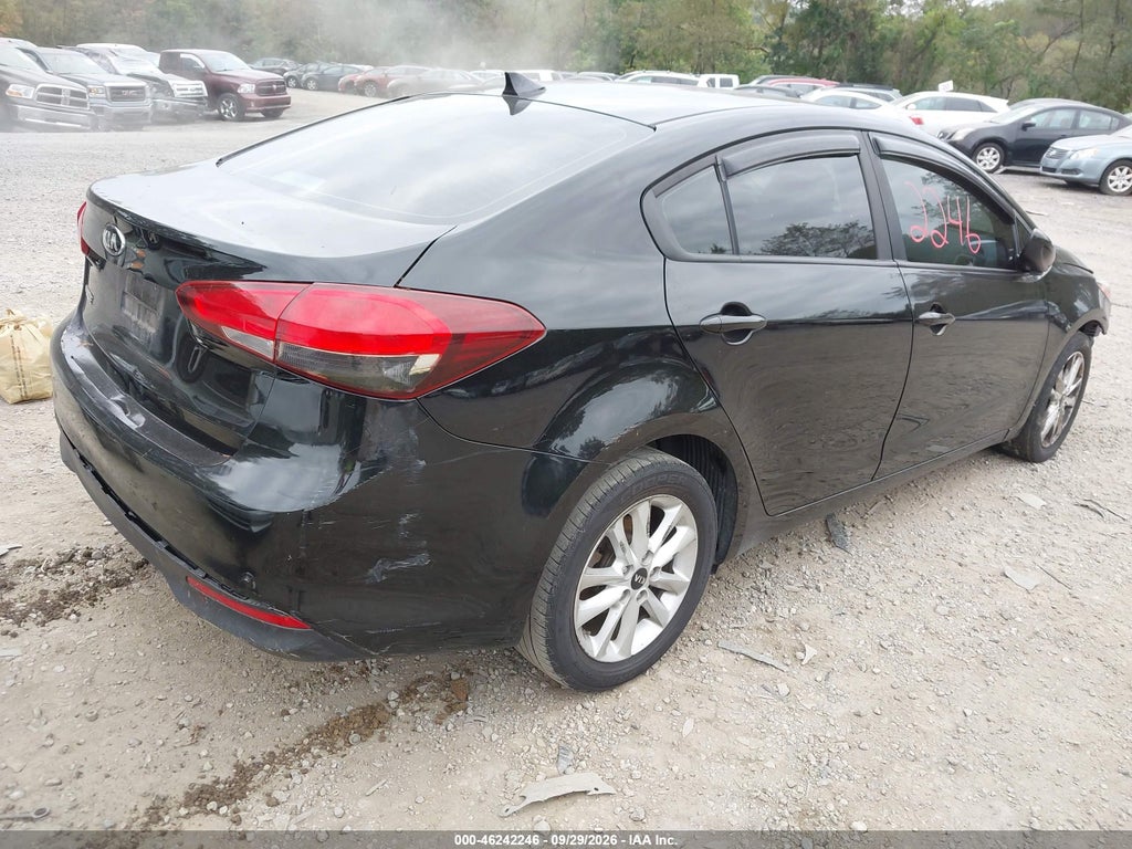 2017 Kia Forte LX photo 4