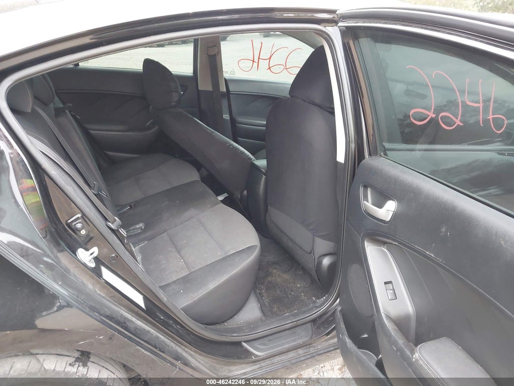 2017 Kia Forte LX photo 8