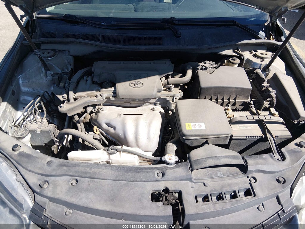 2017 Toyota Camry SE photo 10