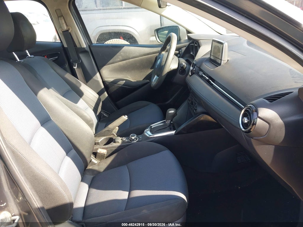 2016 Scion IA photo 5