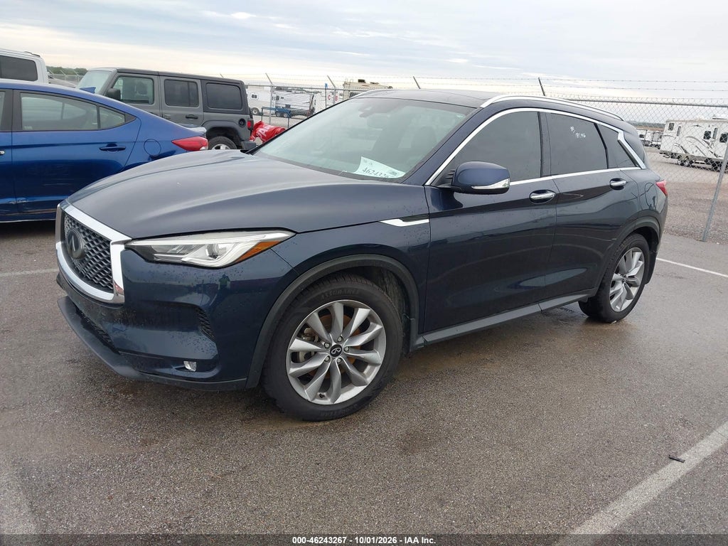 2020 Infiniti QX50 Luxe AWD photo 2