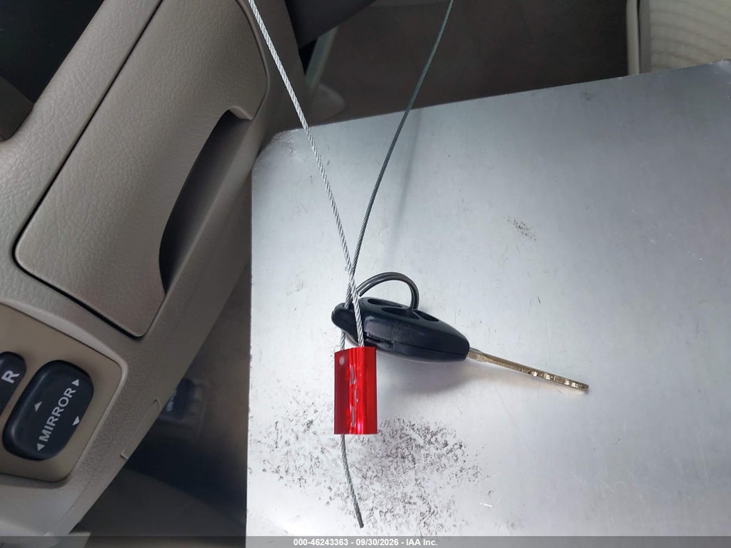 2009 Toyota Camry LE photo 11