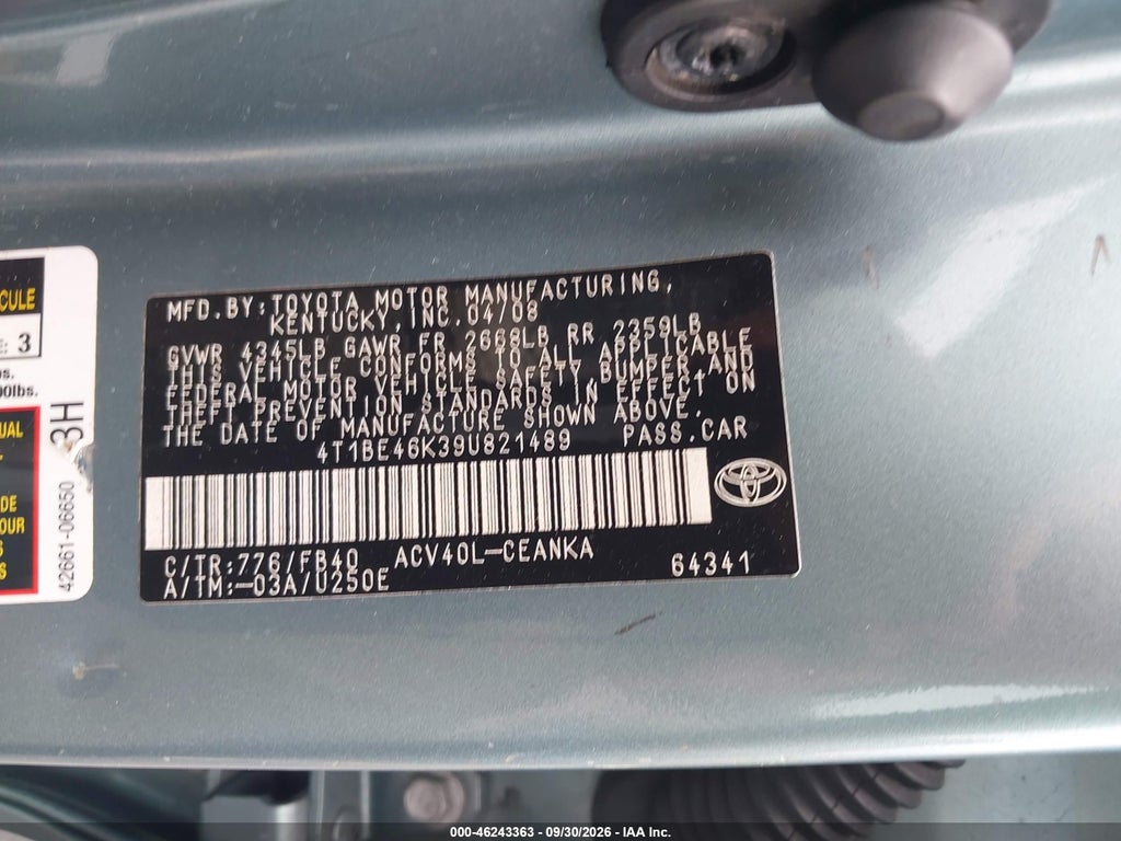 2009 Toyota Camry LE photo 9