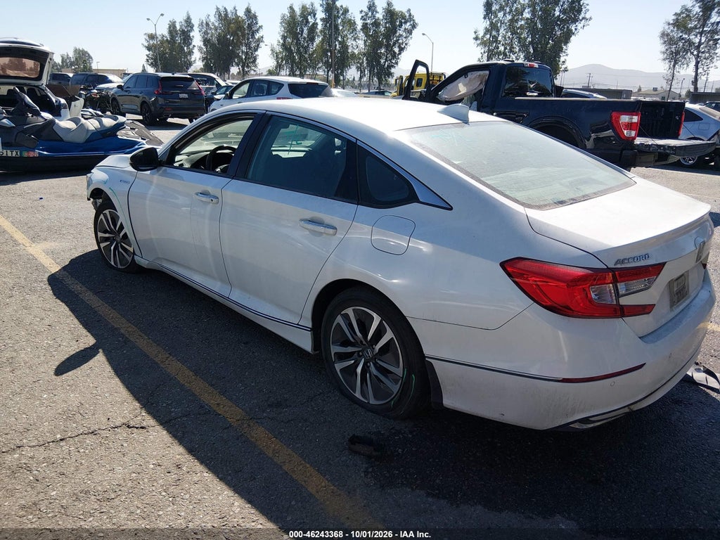 2020 Honda Accord Hybrid Touring photo 3