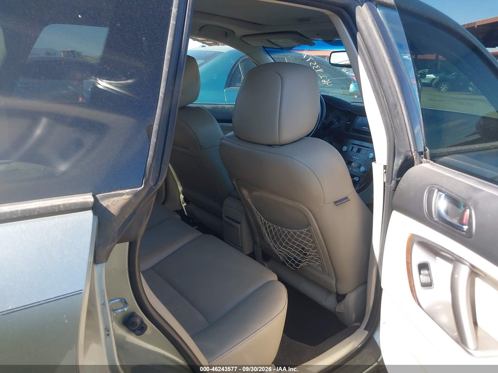 2009 Subaru Outback 2.5I Limited photo 8