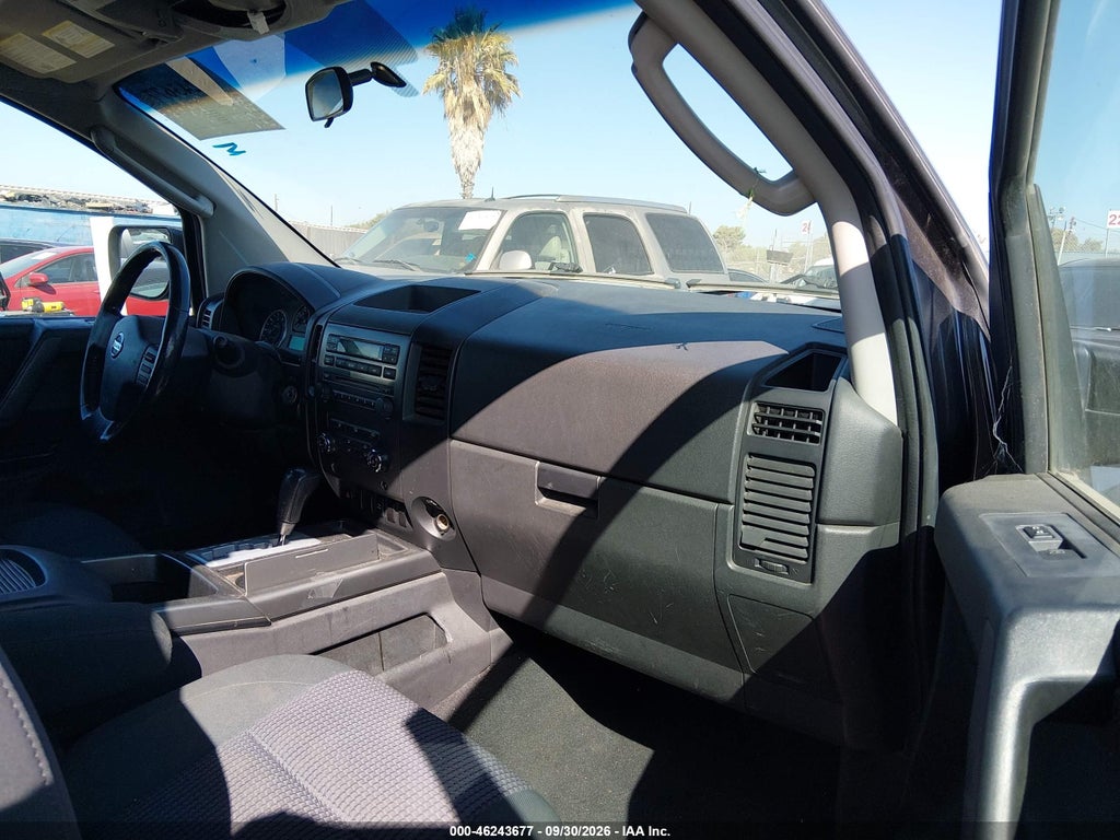 2008 Nissan Titan SE photo 5