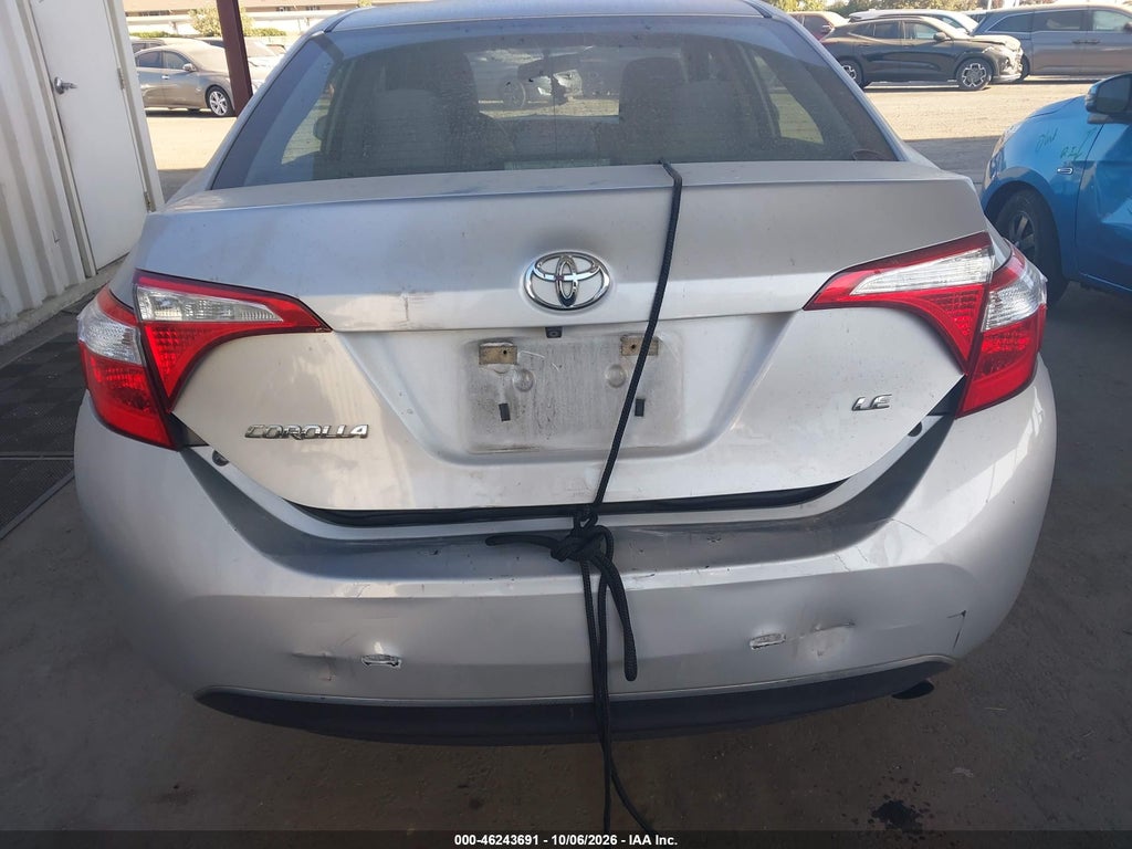 2016 Toyota Corolla LE photo 6