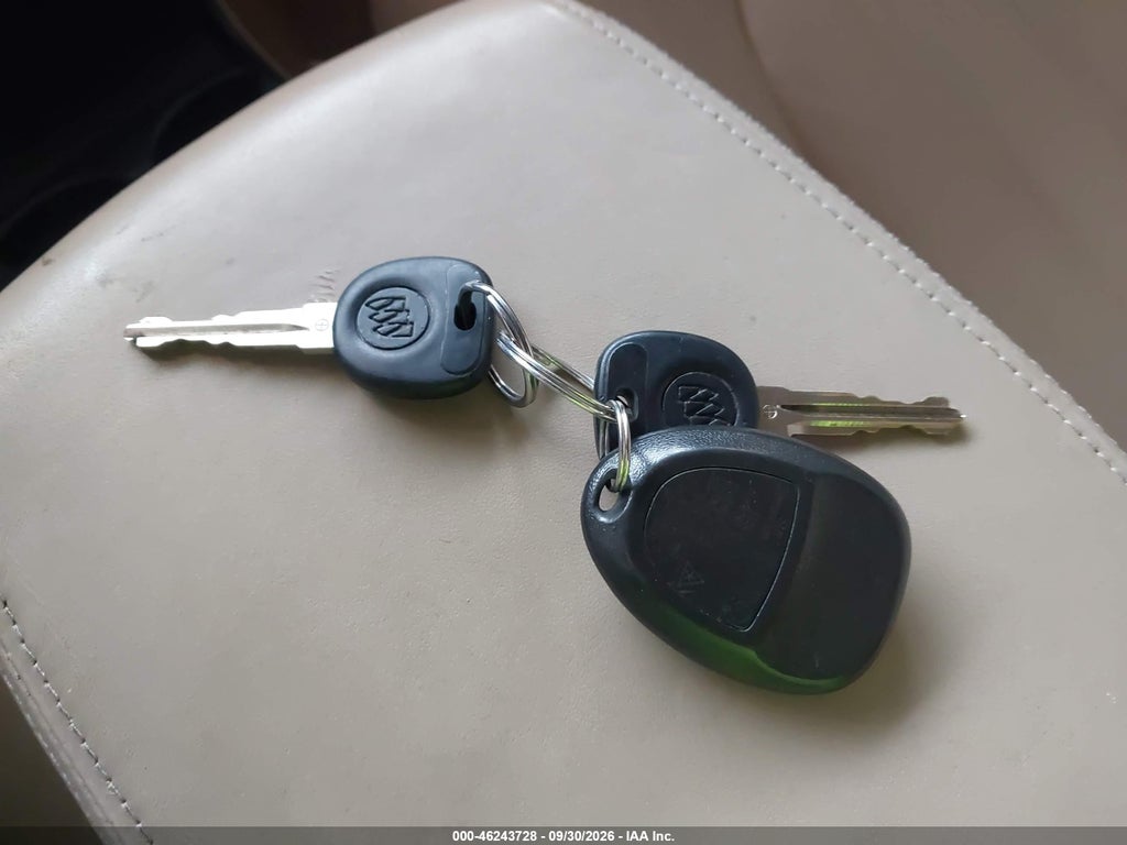 2008 Buick Lucerne CXL photo 11